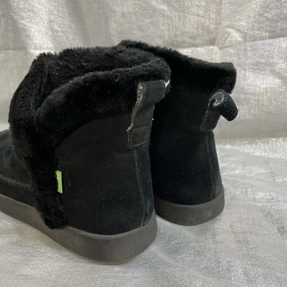 SANUK ROLL-TOP LINED BOOTIE -BLACK SUEDE -WOMEN US 9